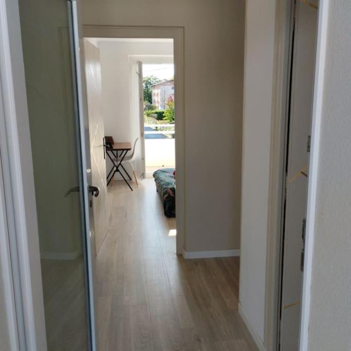 Appartement Verdoyant Au Bord Du Lac Leman Entre Evian Et Thonon Dans Une Villa Publier Exterior foto