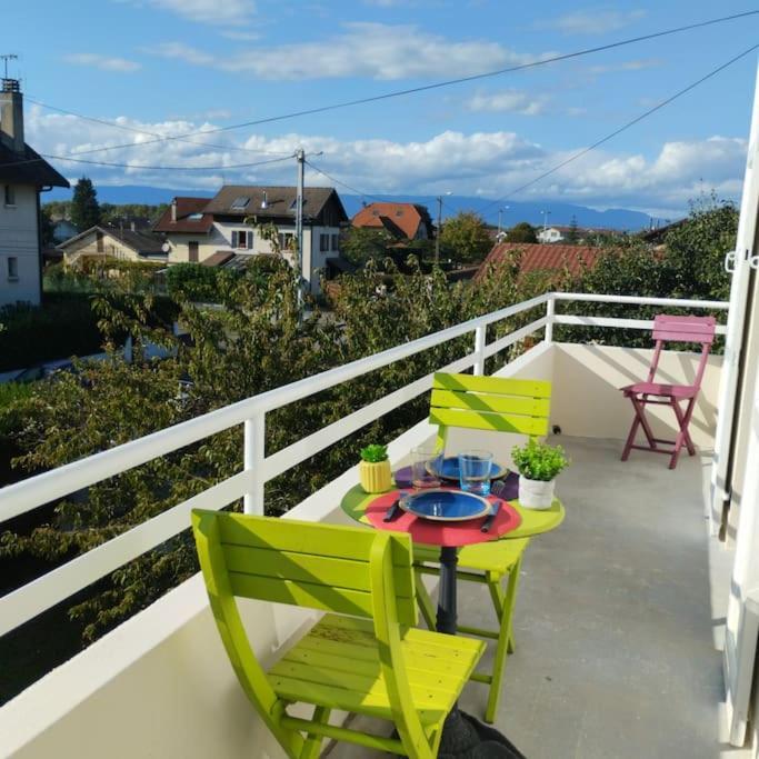 Appartement Verdoyant Au Bord Du Lac Leman Entre Evian Et Thonon Dans Une Villa Publier Exterior foto